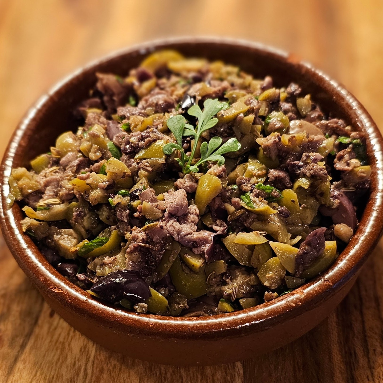 Concassé d’olives aux herbes